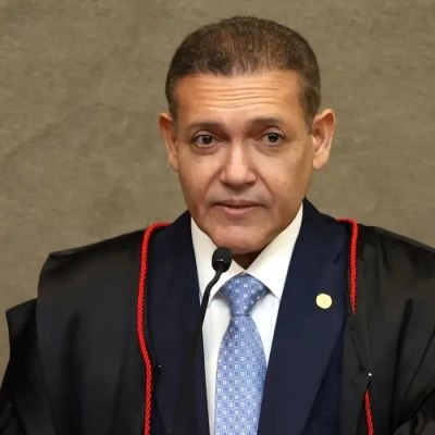 Nunes pede parecer da PGR sobre revisão da condenação de Bolsonaro