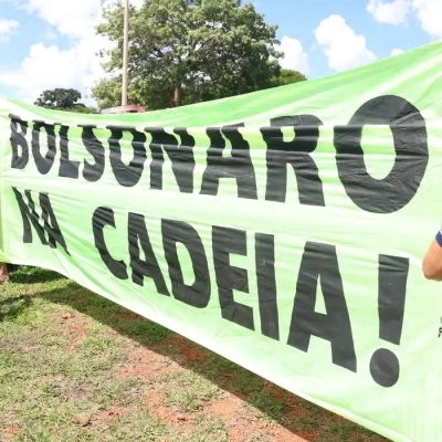 Saiba os crimes cometidos por Bolsonaro e 6 aliados na trama golpista