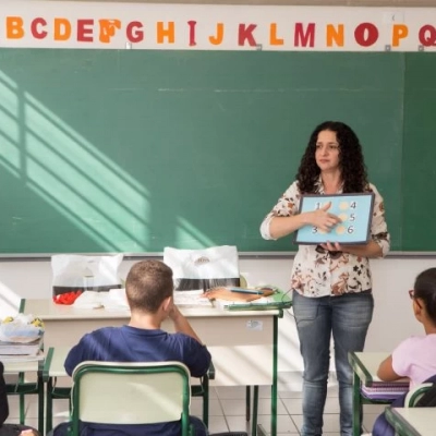 Educação de SP prorroga inscrições de processos seletivos para professores da rede estadual
