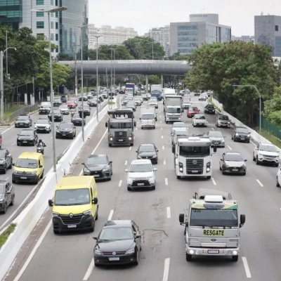 IPVA 2026: posso parcelar o imposto em quantas vezes?