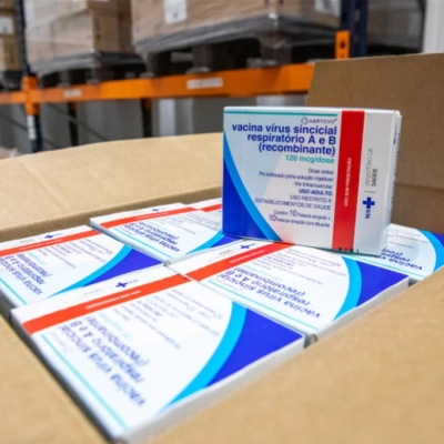 Vacina contra a bronquiolite: saiba quem deve se imunizar para proteger o recém-nascido