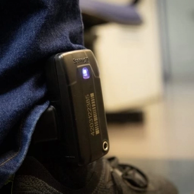 Estado de SP vai ampliar monitoramento por tornozeleira eletrônica para agressores de mulheres