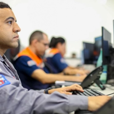 Defesa Civil do Estado alerta para tempestades com ventos de até 115 km/h e mobiliza Gabinete de Crise