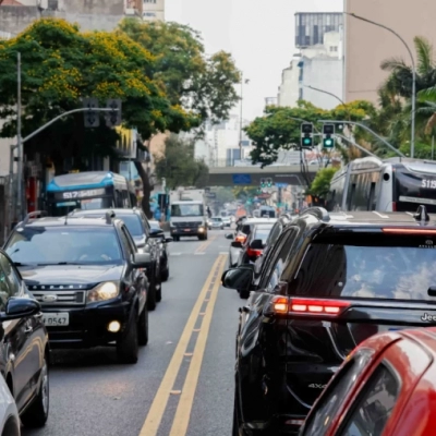 Mais de 2,6 milhões de veículos já fizeram licenciamento de 2026 em SP