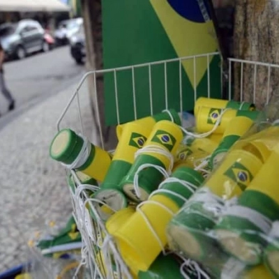 Procon-SP reforça orientações para compras de produtos da Copa do Mundo