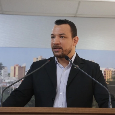 Dylan Dantas solicita explicações sobre esgoto no Rio Sorocaba