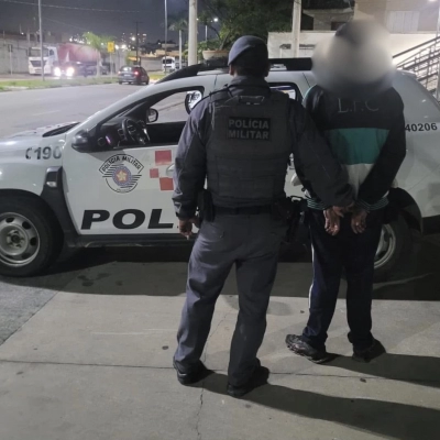 PM apreende adolescente por tráfico de drogas após tentativa de fuga em Piedade