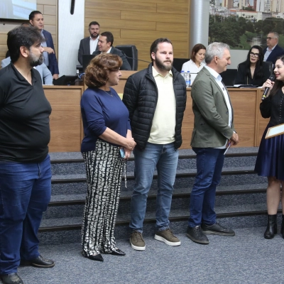 Irmão do ex-presidente Jair Bolsonaro recebe Título de Visitante Ilustre da Câmara de Sorocaba