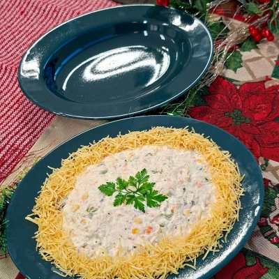 Campanha de Natal presenteia clientes com travessa exclusiva