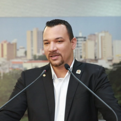 Dylan Dantas solicita explicações sobre gestão da Vila Dignidade em Sorocaba