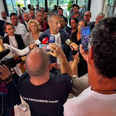 Movimentos sindicais e sociais protocolam Comissão Processante contra prefeito afastado em Sorocaba