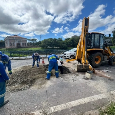 Saae/Sorocaba realiza manutenção emergencial em travessia na Av. Dom Aguirre nesta quinta-feira (22)