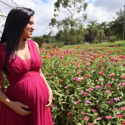 Secretaria da Mulher proporciona ensaio fotográfico para mulheres grávidas no Jardim Botânico de Sorocaba
