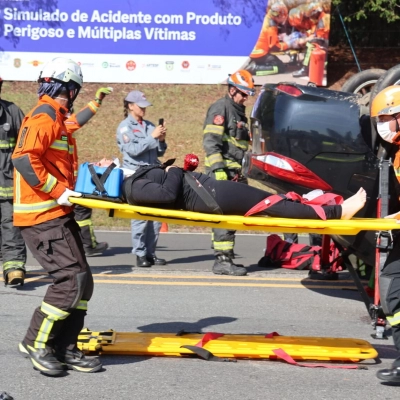 Semob e Defesa Civil participam de exercício simulado de acidente de trânsito na Castelinho