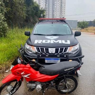 GCM recupera motocicleta furtada em área de mata na Vila Mineirão