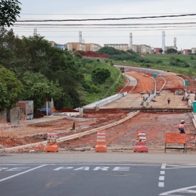 Complexo viário entre Parque São Bento e Carandá avança com execução de etapas finais da ponte e pavimentação