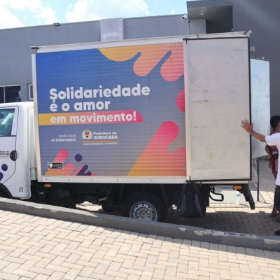 Secretaria da Mulher realiza a quinta edição do ano do “Mercado Solidário” com entrega de alimentos não perecíveis e de itens do “Bazar Solidário”