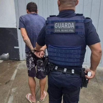 Homen acusado de tráfico de drogas é preso pela GCM em bairro Brigadeiro Tobias
