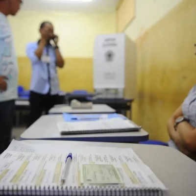 Mesários têm papel fundamental na garantia do processo eleitoral