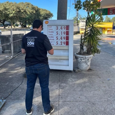 Procon Sorocaba realiza operação para fiscalizar preços nos postos de combustíveis