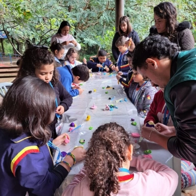 Oficina gratuita de borboletas é oferecida a alunos da rede municipal no Parque da Água Vermelha