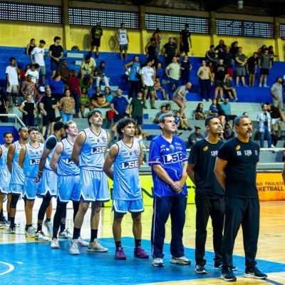 LSB joga contra o Limeira Basquete no Ginásio Municipal de Sorocaba nesta sexta-feira (10)