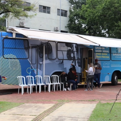 Alunos da rede municipal de ensino são atendidos com exames oftalmológicos e óculos gratuitos