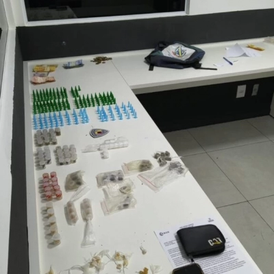 Procurado por furto é flagrado pela GCM comprando drogas no Jardim Nova Manchester