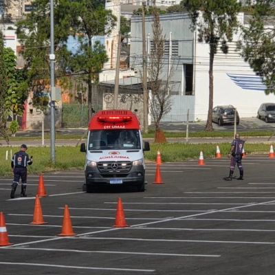 Samu realiza treinamento para novos condutores no Aeroporto