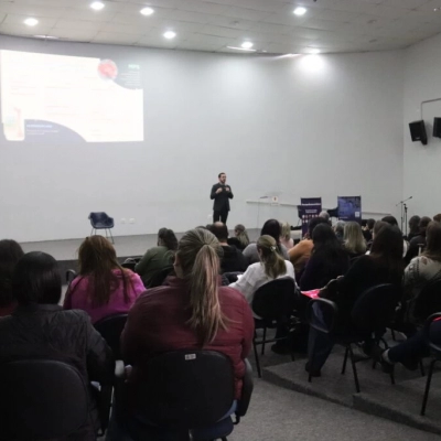 Secretaria de Inclusão e Transtorno do Espectro Autista promove evento de capacitação sobre o tema “Inclusão, TEA e Doenças Raras”
