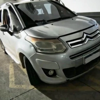 Veículo com registro de crime é apreendido pela GCM durante patrulhamento no bairro Cajuru do Sul