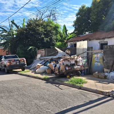 Operação Ferro-Velho interdita estabelecimento irregular nesta quinta-feira (26) na Vila Fiori