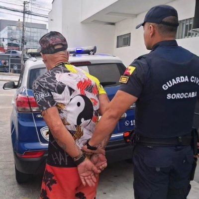 GCM detém homem por tráfico e apreende 205 porções de drogas e quase R$ 16 mil em dinheiro