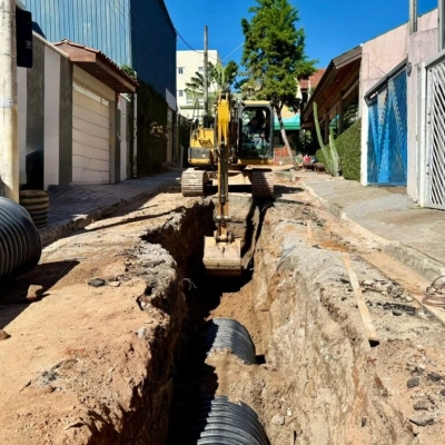 Saae/Sorocaba executa melhorias em rede de drenagem na Vila Lucy