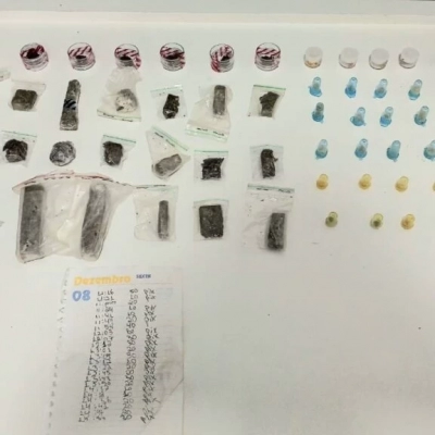 GCM apreende mais de 1,3 mil porções de drogas e prende homem por tráfico de entorpecentes no Brasilândia