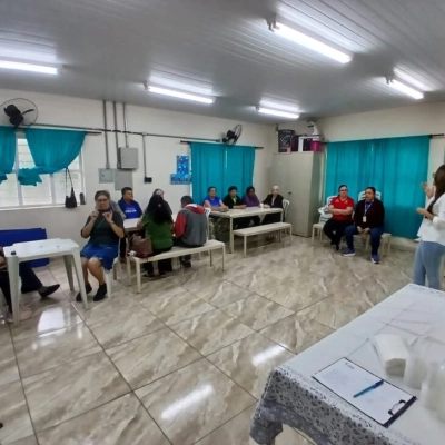 Cras Nova Esperança realiza Roda com Café voltada a pessoas idosas
