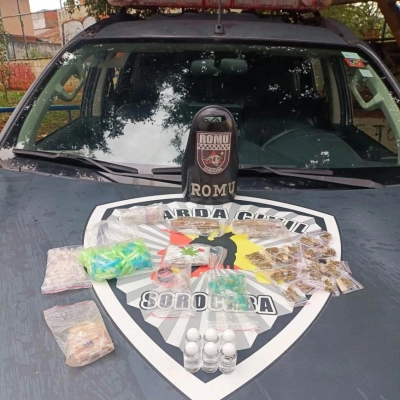 GCM localiza 249 porções de drogas escondidas em contêiner de lixo no Parque São Bento