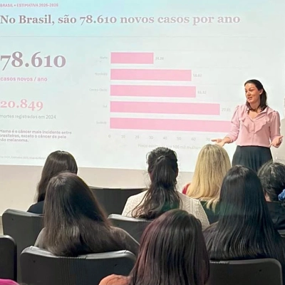 Saae/Sorocaba realiza palestra para servidoras sobre prevenção ao câncer de mama e de colo do útero