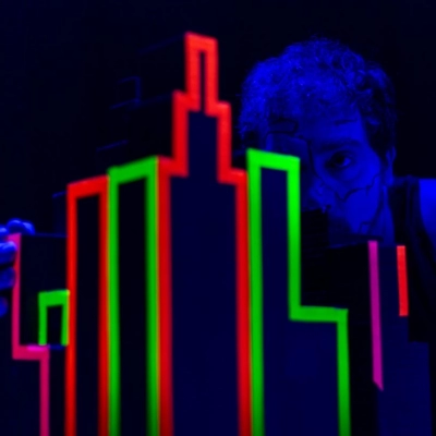 Espetáculo “Concreto de Gelo” é atração gratuita até dia 8 de fevereiro