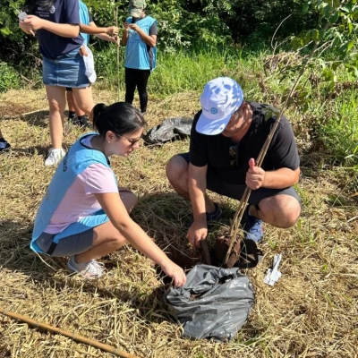 100 árvores nativas são plantadas em área pública do Éden
