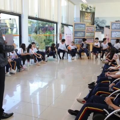 Alunos da E.M. “Jaci Dourado Matielli” participam do projeto “Estudantes na Política” e visitam a Câmara Municipal nesta quinta-feira (21)