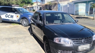 GCM de Sorocaba recupera veículo roubado menos de 24 horas após o crime
