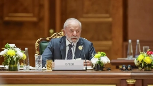 Na Índia, Lula defende governança global da IA liderada pela ONU