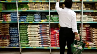 Excesso de chuvas causa aumento no preço do feijão