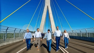 Lula inaugura ponte em Foz do Iguaçu e critica quem constrói “muros”