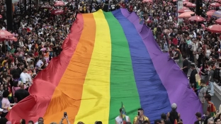 Parada LGBT+ de SP enfrenta desafios e está ameaçada de deixar as ruas
