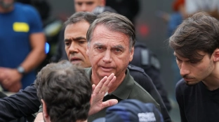 Trama golpista: defesa de Bolsonaro desiste de suspensão da pena