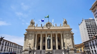 RJ: projeto prevê uso de banheiros neutros para pessoas trans