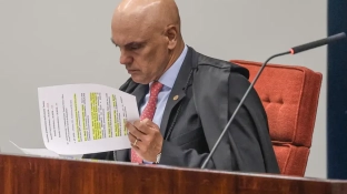 Moraes multa em R$ 5 mil advogado que tentou burlar sistema do STF