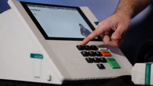 Assinatura digital e lacração impedem alteração em sistemas eleitorais